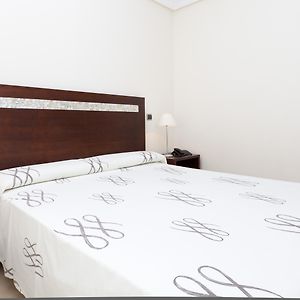Superior One-Bedroom Apartment